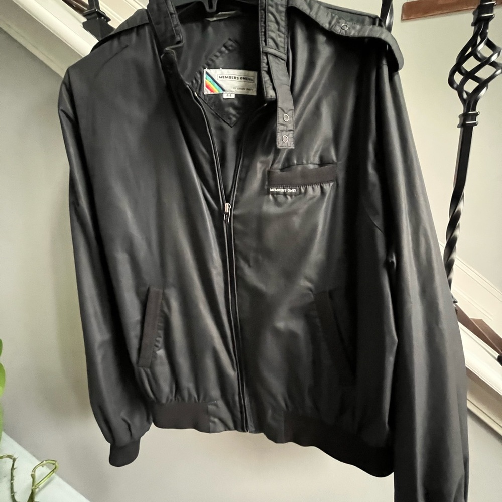 Members Only by Europe Craft jacket. Gently used. Size 44.